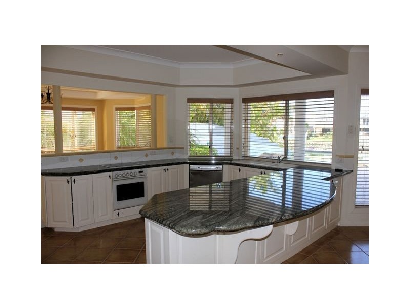 15 Caravel Court, Raby Bay QLD 4163