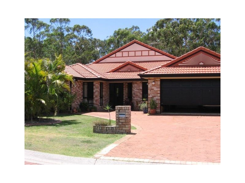 35 Pinelands Circuit, Redland Bay QLD 4165