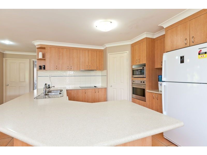 2 Brendan Way, Victoria Point QLD 4165