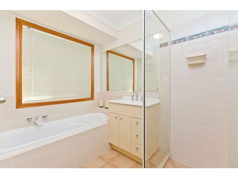 10 Bush Cherry Place, Thornlands QLD 4164