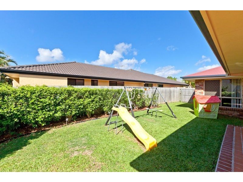 10 Bush Cherry Place, Thornlands QLD 4164