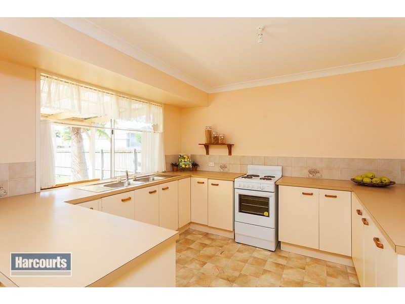 25 Meredith Street, Redland Bay QLD 4165