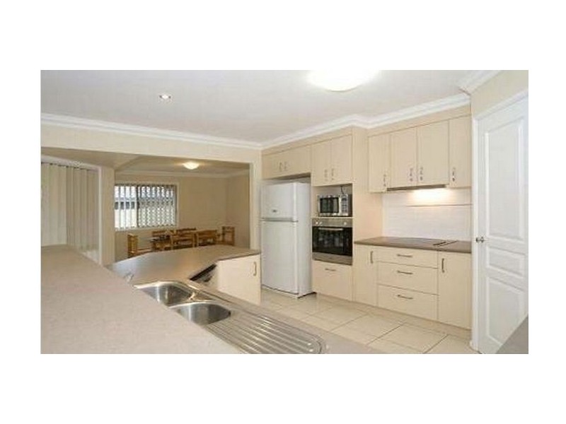 37 Parklink Drive, Redland Bay QLD 4165