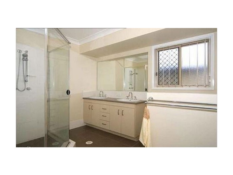 37 Parklink Drive, Redland Bay QLD 4165