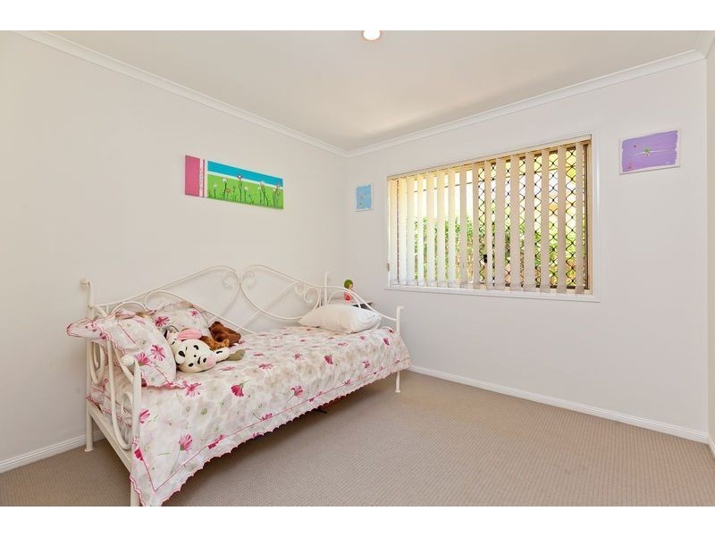 15 Viewfield Street, Redland Bay QLD 4165