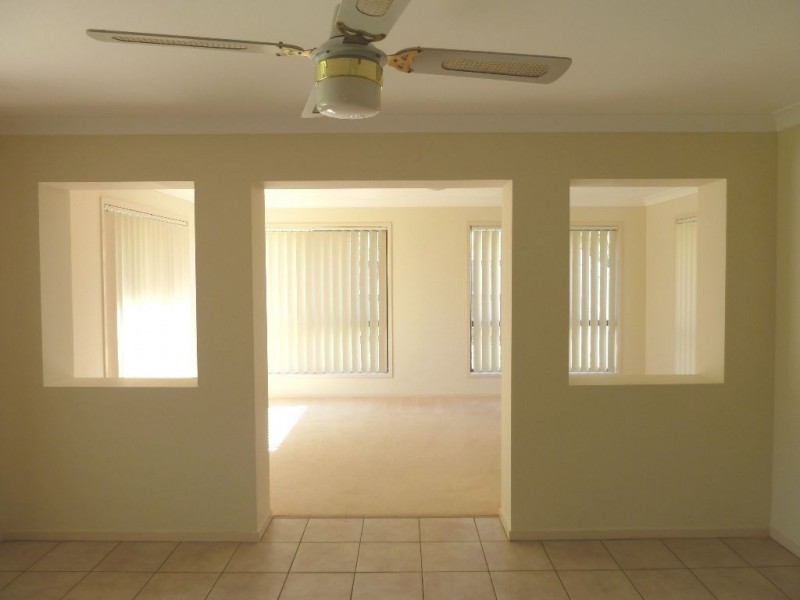 8 Horizon Place, Redland Bay QLD 4165