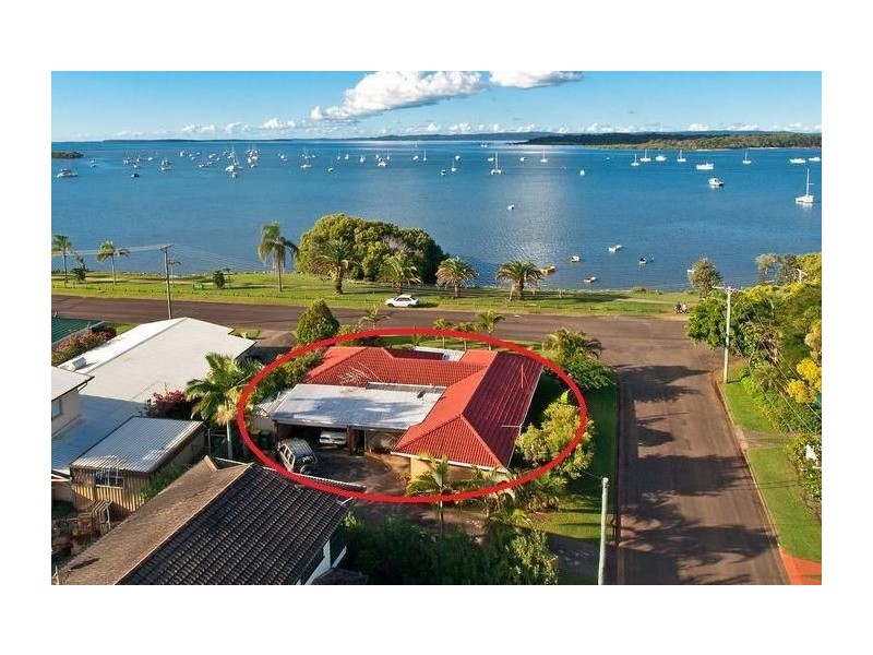 4 Rosebud Esplanade, Victoria Point QLD 4165