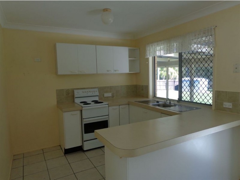 15 Bushland Dr, Regents Park QLD 4118