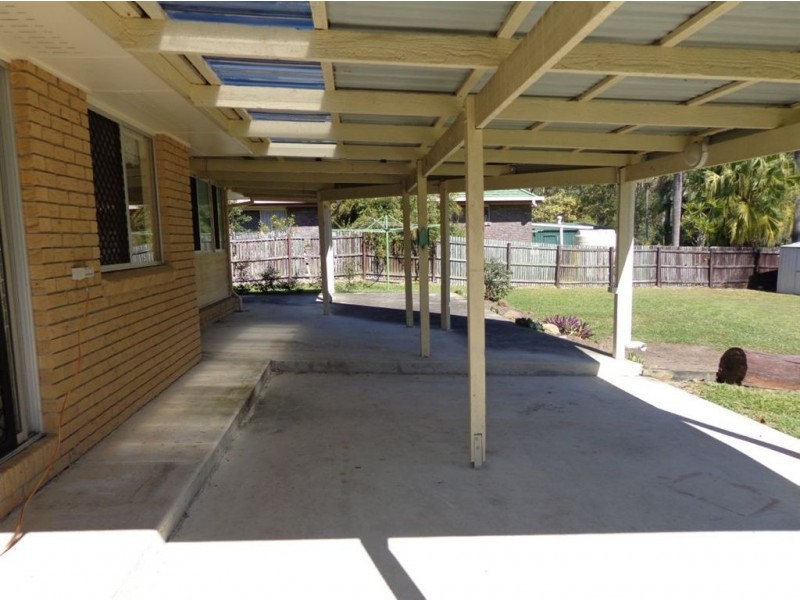 15 Bushland Dr, Regents Park QLD 4118