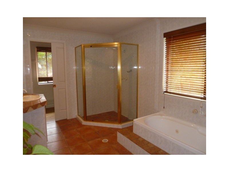 131 Point O’Halloran Rd, Victoria Point QLD 4165