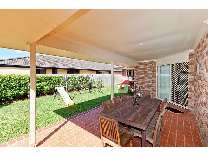10 Bush Cherry Place, Thornlands QLD 4164