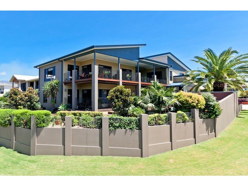 3 Keirnan Street, Redland Bay QLD 4165