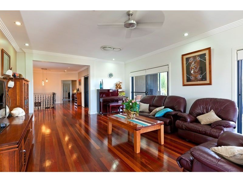 3 Keirnan Street, Redland Bay QLD 4165