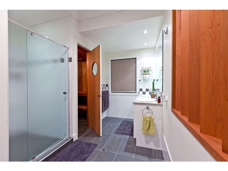 3 Keirnan Street, Redland Bay QLD 4165