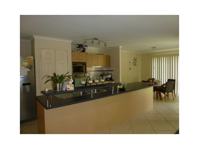 24 Gladebourne Cres, Victoria Point QLD 4165