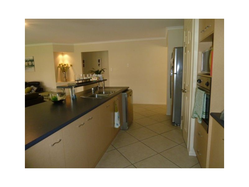24 Gladebourne Cres, Victoria Point QLD 4165