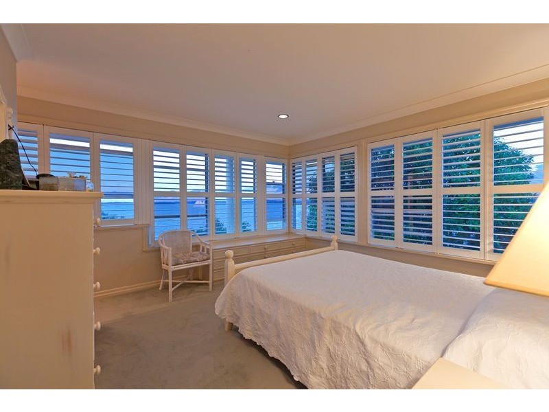 14-16 Broadwater Terrace, Redland Bay QLD 4165