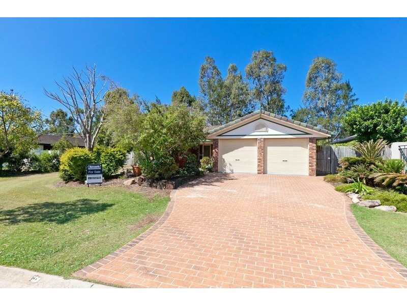 5 Pinelands Cct, Redland Bay QLD 4165