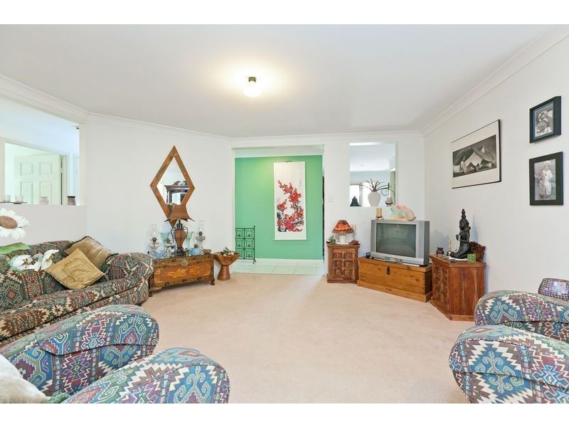 5 Pinelands Cct, Redland Bay QLD 4165