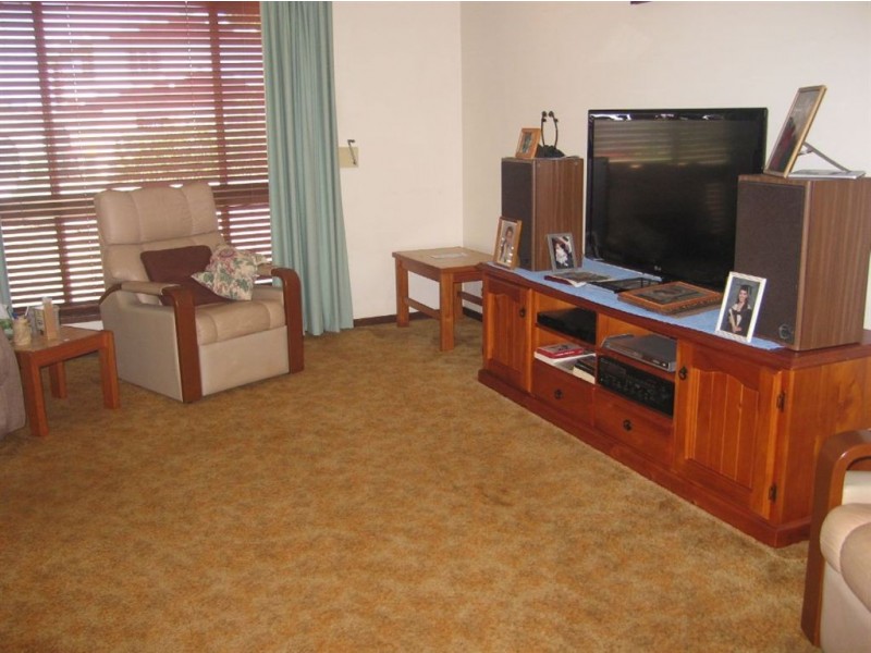 25-27 Bay Street, Redland Bay QLD 4165