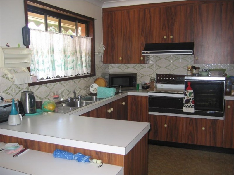 25-27 Bay Street, Redland Bay QLD 4165