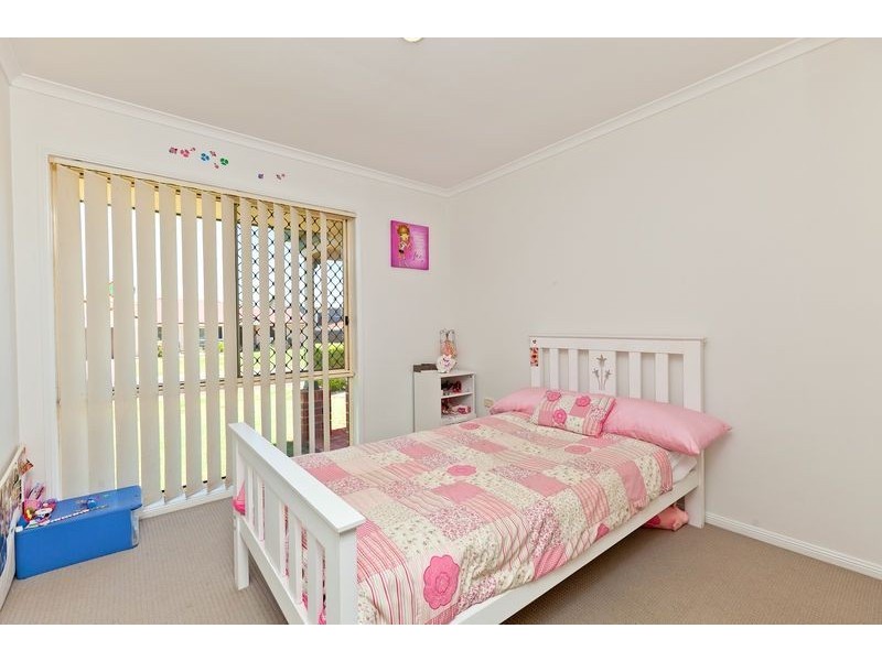 15 Viewfield Street, Redland Bay QLD 4165