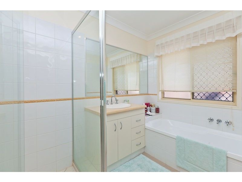 13 Attenborough Circuit, Redland Bay QLD 4165