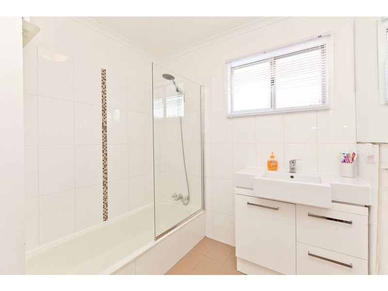 48 Dart Street, Redland Bay QLD 4165