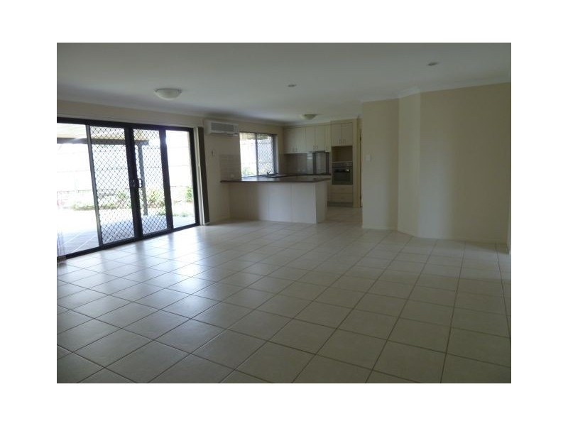 27 Creekwood Street, Victoria Point QLD 4165