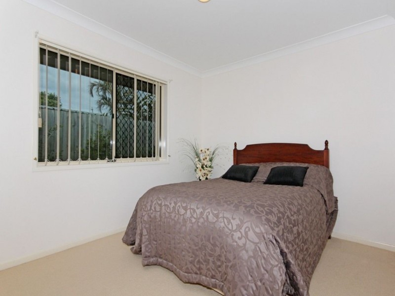 29 Seaholly Crescent, Redland Bay QLD 4165