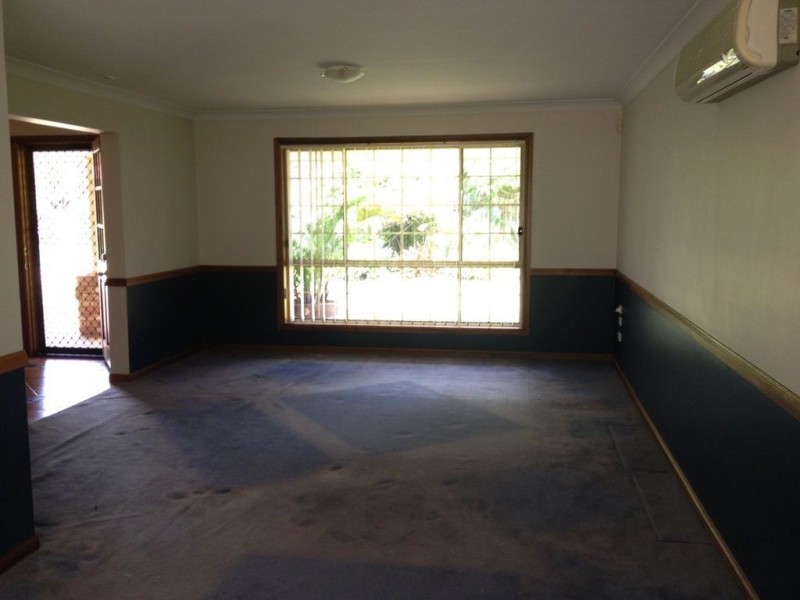 21 Attenborough Cct, Redland Bay QLD 4165