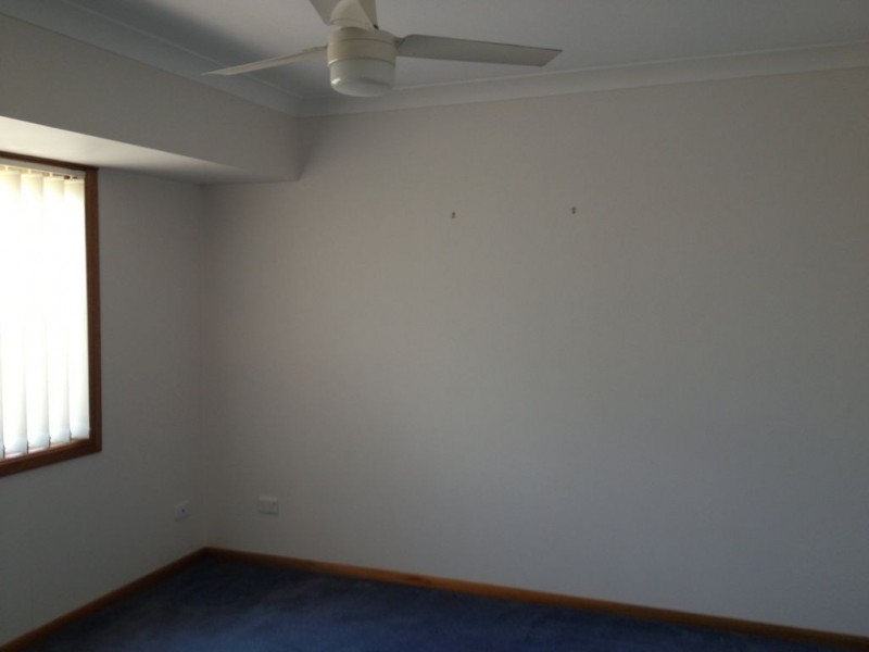 21 Attenborough Cct, Redland Bay QLD 4165