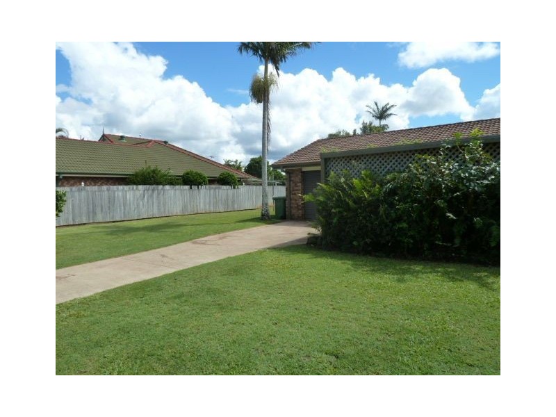 2 Sutton Street, Victoria Point QLD 4165