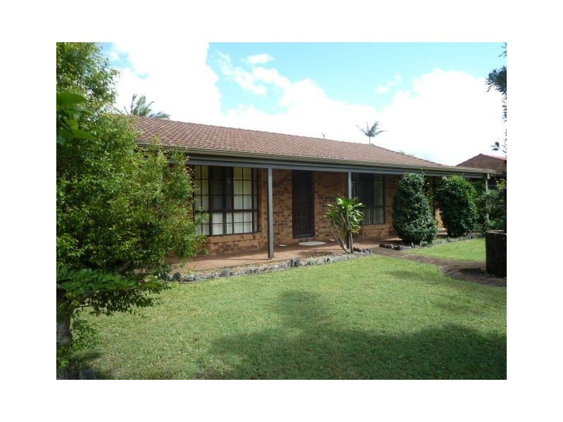 2 Sutton Street, Victoria Point QLD 4165