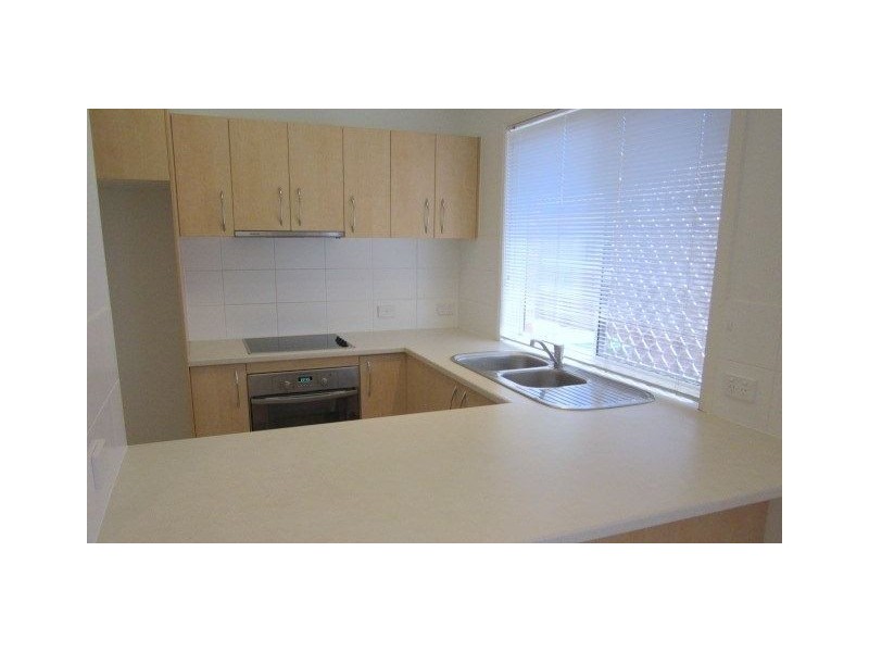 1/90 Bunker Road, Victoria Point QLD 4165