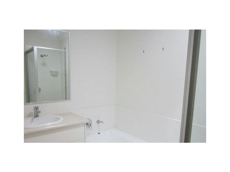 1/90 Bunker Road, Victoria Point QLD 4165