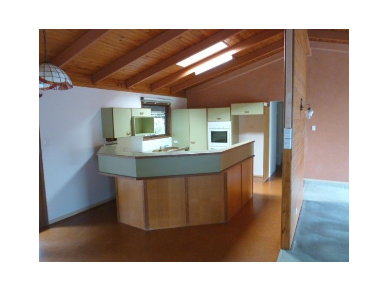 50 Strachan Rd, Victoria Point QLD 4165