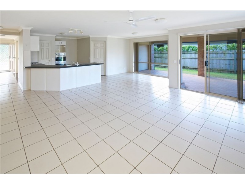 33 Baythorn Drive, Thornlands QLD 4164