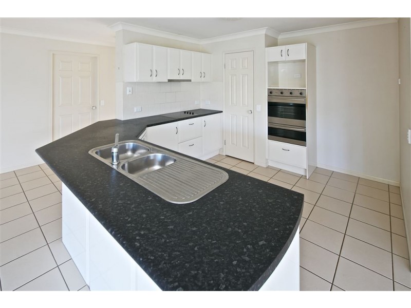 33 Baythorn Drive, Thornlands QLD 4164