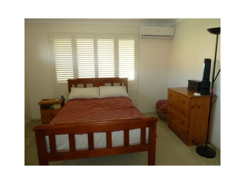 10 Glen Road, Victoria Point QLD 4165