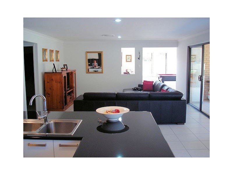 5 Creekwood St, Victoria Point QLD 4165