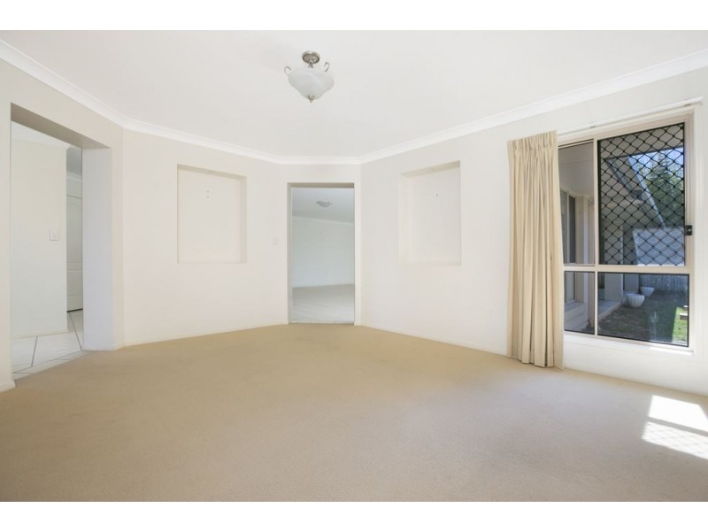 2 Keirnan Street, Redland Bay QLD 4165