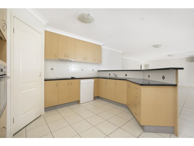 2 Keirnan Street, Redland Bay QLD 4165