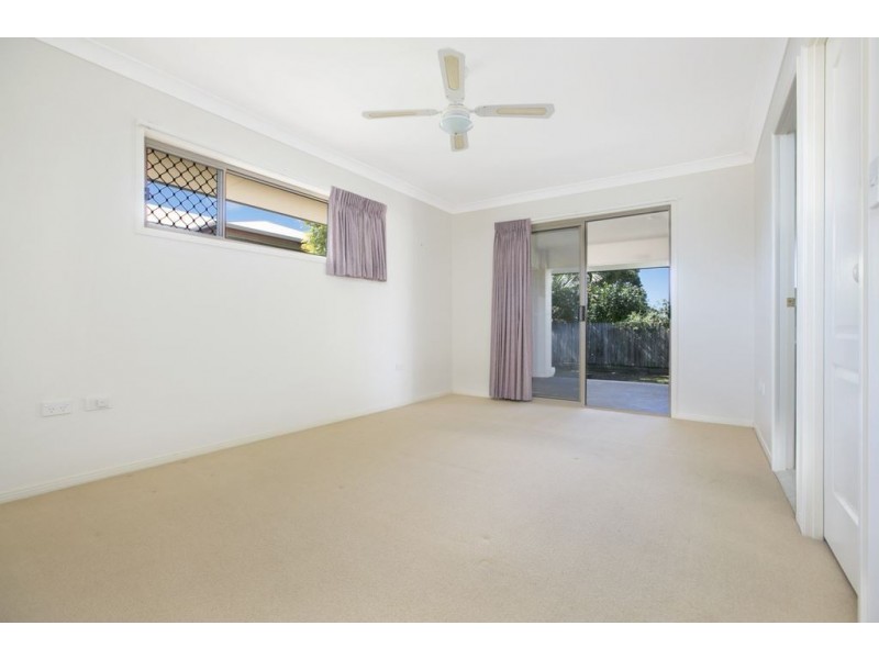 2 Keirnan Street, Redland Bay QLD 4165