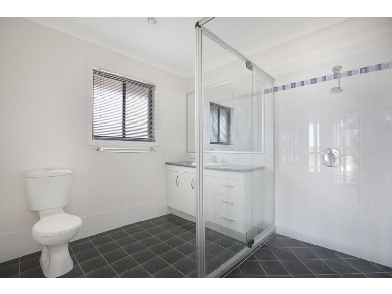 13 Fleay Street, Redland Bay QLD 4165