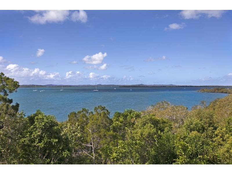 31 The Boulevard, Redland Bay QLD 4165