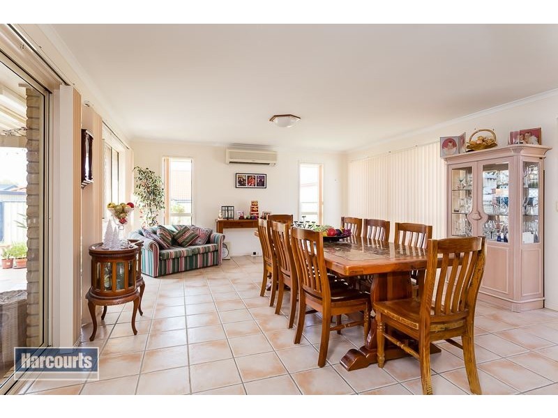 12 Torquay Road, Redland Bay QLD 4165