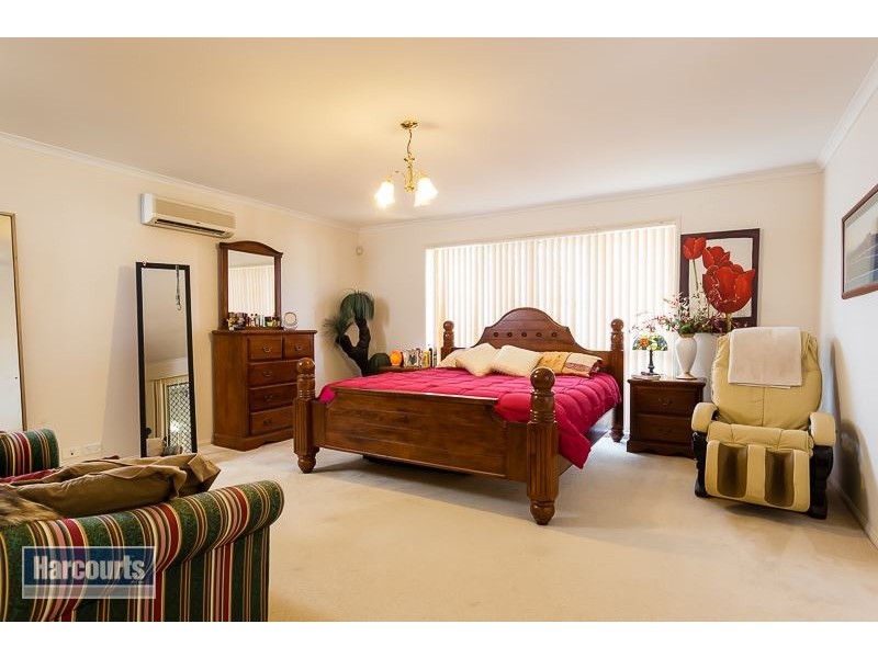 12 Torquay Road, Redland Bay QLD 4165