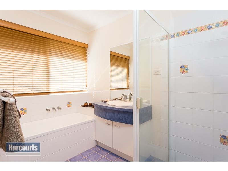 12 Torquay Road, Redland Bay QLD 4165