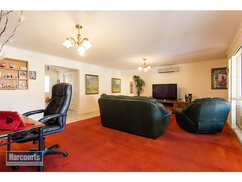 12 Torquay Road, Redland Bay QLD 4165